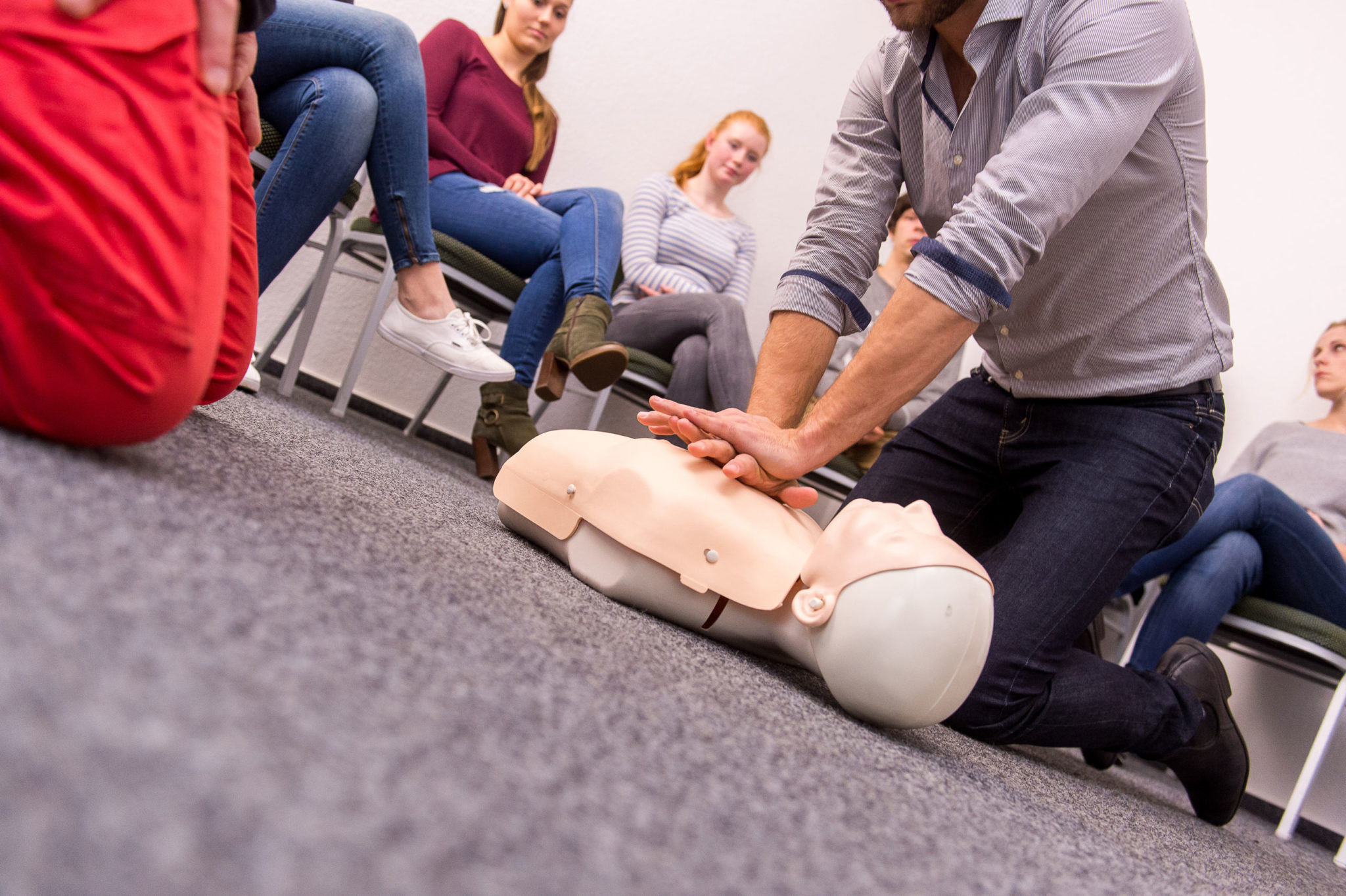 Erste Hilfe Kurs Stuttgart Führerschein Erste Hilfe Kurs – FAHRSCHULE FRANZ